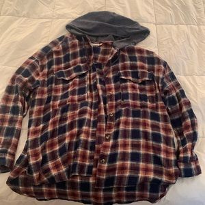 Oversized lightweight hooded flannel